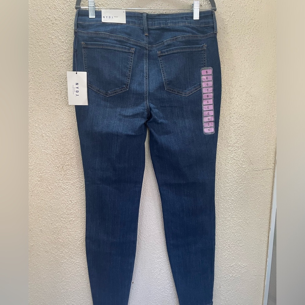 NYDJ Women's Skinny Jeans Medium Wash Dark Blue US 6 New - Picture 4 of 8
